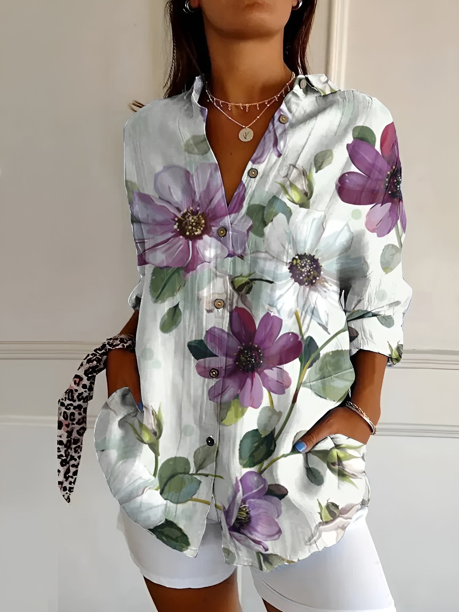 Avril | Elegant bluse med legende print